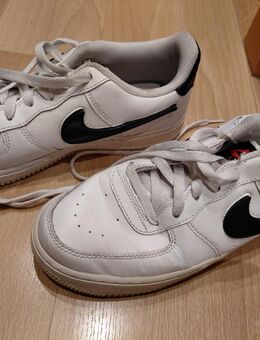 Nike - Neustadt (Weinstraße)