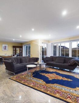 Traumhaft großzügiges Einfamilienhaus am Waldrand - Oberhausen (Landkreis Weilheim-Schongau)