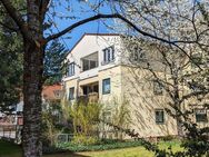 Sonnige 4-Zimmer-DG-Wohnung in ruhiger Lage von Solln mit Balkon und Dachterrasse - München