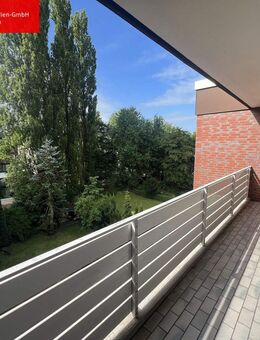 BEZUGSFREIE EIGENTUMSWOHNUNG MIT BALKON IN GELSENKIRCHEN-HORST! - Gelsenkirchen