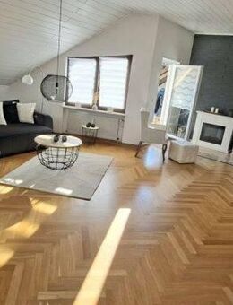 HEUSENSTAMM: Großzügiges 4 Zi. Wohnerlebnis mit Charme und Komfort und mit uneinsehbarer Dachterrasse - Heusenstamm