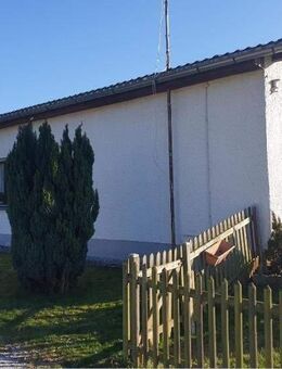 **TOLLER BUNGALOW;IDEAL FÜR DIE JUNGE FAMILIE MIT KLEINER ETW; ALLES AUF EINER EBENE** - Elbtal