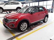 VW T-Roc, 1.5 TSI Style Dig, Jahr 2023 - Langenhagen