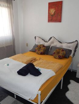 2 Zimmer-Wohnung mit Riesen-Balkon und Stellplatz! - Geislingen (Steige)