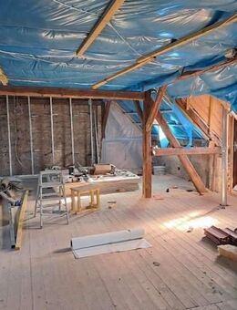 Teilsaniertes Zweifamilienhaus. Freies DG zum individuellen Ausbau vorbereitet. 1000m² Grundstück - Köthen (Anhalt)