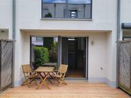 Freundliches Reihenhaus mit Garten und Dachterrasse in beliebter ruhiger Lage mitten in Regensburg - Regensburg