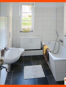 Frisch sanierte Wohnung am Reußpark! Großes Wohnzimmer // Neue Badausstattung // Grüne Umgebung! - Gera