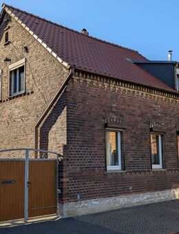 Ruhige Lage in Greppin, teilsaniert mit Brennwertheizung - Bitterfeld-Wolfen