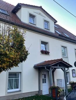 *gemütliche 2-Raumwohnung in historischem Altbau im Dorfkern von Liegau-Augustusbad* - Radeberg