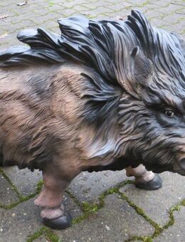 Dekofigur Wildschwein Überläufer Gartendeko Tierfigur - Hergisdorf