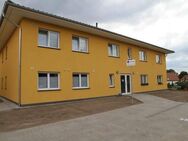 2-Zimmer-Komfort Wohnung mit großer Terrasse und eigenen Garten, barrierefrei - Ahrensfelde