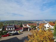 Geräumige 4,5 Zimmer-Wohnung mit Aussicht und TG-Stellplatz - frei! - Plochingen