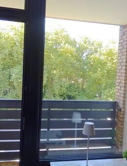 - gepflegt + gemütlich + Aufzug - Schöne 2-Raum-Wohnung mit Balkon - Duisburg