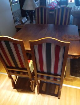 Tisch und Stühle zu verkaufen - Völklingen