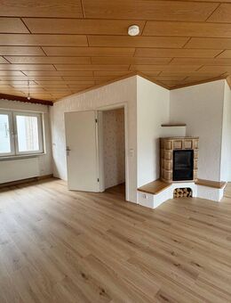 Zentral wohnen im Herzen von Hochheim - 2,5-ZKB mit einger. Küche - Hochheim (Main)