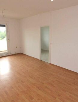 Attraktive neu renovierte 2-Raum-Wohnung in Teutschenthal - Teutschenthal