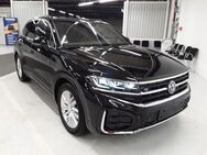 VW Touareg, 3.0 TDI R-Line, Jahr 2023 - Hannover