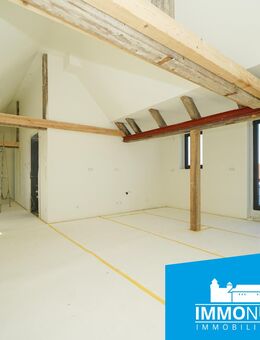 Ganz oben: DG-Wohnung im sanierten Altbau - Nürnberg