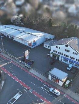 Renditestarkes Anlageobjekt mit 6 Gewerbeeinheiten und großem Parkplatz in zentraler Lage! - Siegen (Universitätsstadt)