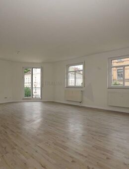Viel Platz zum Wohlfühlen - Große, helle 3-Raum-Wohnung mit kleinem Balkon - Zwickau
