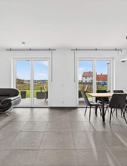 4,5 Zi - Neubau-Eigentumswohnung mit hochwertiger Ausstattung-Erstbezug mit Garten,Garage,Stellplatz - Neustadt (Donau)