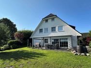 Großzügiges Einfamilienhaus mit Weitblick ins Grüne - ein wahres Familienparadies in Haseldorf - Haseldorf