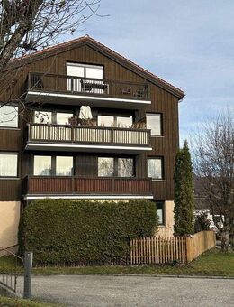 In Feldafing am Kirchplatz! Großzügige 2 Zi.-ETW mit TG-Stellplatz. See-/Bergblick. Gut vermietet! - Feldafing