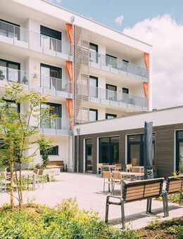 Betreuung im eigenen neuen Zuhause in Zeiten des Pflegenotstands 2-Zi-Whg (8 - BA III Haus D) - Rödental
