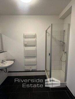 Großzügige 2-Zimmer-Wohnung mit modernem Bad - Bremen