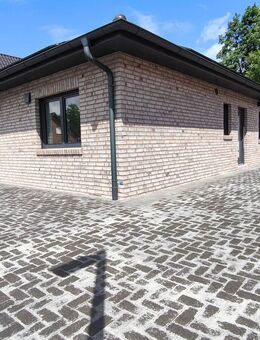 Wohnen auf einer Ebene - energieeffizienter Traum-Bungalow (Erstbezug) in Westoverledingen - Westoverledingen