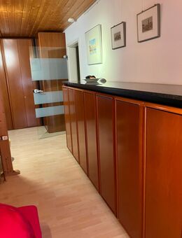 Schrank, 2 Highboards, 2 Nachttische - Ludwigsburg