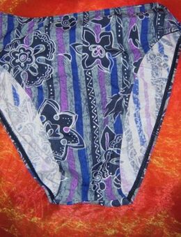NEU * Sexy * Blumen * Blüten * Flower- Power * Bikini * Höschen * Bade- Slip "etirel" Gr. 36/ S * lila * grau * royal- blau * - Riedlingen