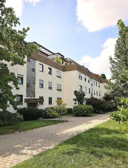 ERSTBEZUG! Sanierte Penthouse-Wohnung in ruhiger Lage mit 2 Terrassen, STP und Hobbyraum! - Mannheim