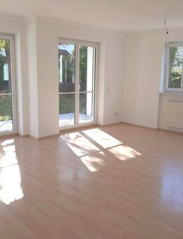 Wunderschöne ruhige 3-Zim.-Wohnung mit Hobbyraum und Garten, nähe MVV - München