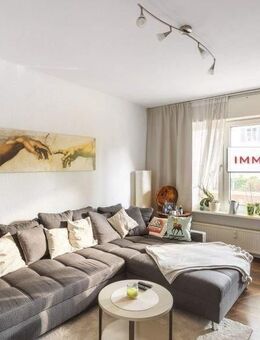 IMMOBERLIN.DE - Behagliche Wohnung mit Südwestbalkon & Pkw-Stellplatz in schöner Ruhelage - Berlin