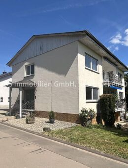 Attraktives Wohnhaus mit 3 Einheiten und Garage in ruhiger Lage von Hetzerath - Hetzerath