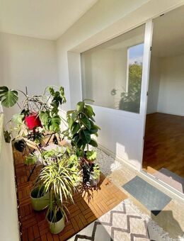 Großes WG Zimmer mit Balkon in gepflegter Damen WG - Münster