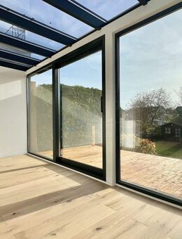 HOFHEIM-LANGENHAIN: Ihr neues RMH mit Wintergarten und moderner Ausstattung - Hofheim (Taunus)