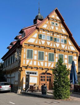 Hochinteressantes Investoren-Objekt! Denkmalobjekt mit 3 Wohnungen und Gastwirtschaft inklusive angrenzendem Bauplatz - Plüderhausen