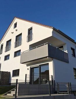 Moderne 5-Zimmer-Neubau Wohnung auf zwei Ebenen mit Balkon und 2 Stellplätzen, ca. 147,42 m² Wohnfläche - Neunkirchen (Brand)