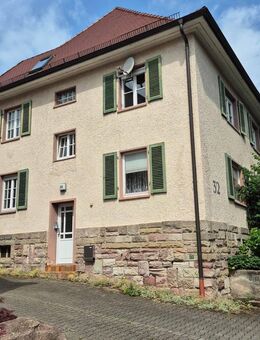 Charmante Stadt-Villa mit 2 Wohneinheiten und riesigem Garten in zentraler Lage von Gaggenau - Gaggenau