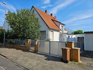 Crumstadt : freistehendes Einfamilienhaus mit Garten und Garage - Riedstadt