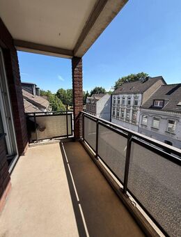 Über den Dächern von Meiderich* helle 2,5 Raumwohnung mit Balkon - Duisburg