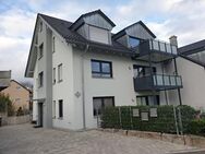 Mehrfahmilienhaus mit drei Wohneinheiten - Estenfeld