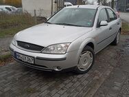 Silberner Ford Mondeo MK3 mit Steuerkette - Hamburg