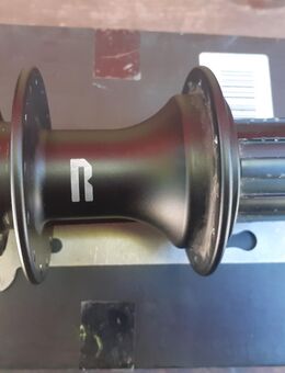 Rondo HR Nabe 28 L 10fach Steckachse 142 mm - Frankfurt (Main)