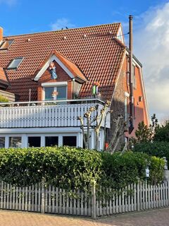 Reihenendhaus mit zwei Einheiten in ruhiger Lage