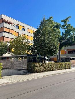 Barrierefreier Familientraum in Freiburg! Exklusive 4-Zimmerwohnung mit Balkon, EBK und Stellplatz - Freiburg (Breisgau)