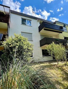 2-Fam.-Haus + Souterrain-Einheit mit Garten, Balkonen, 2 Garagen in top Lage in Zirndorf - Zirndorf