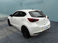 Mazda 2, 75 Center-Line, Jahr 2023 - München